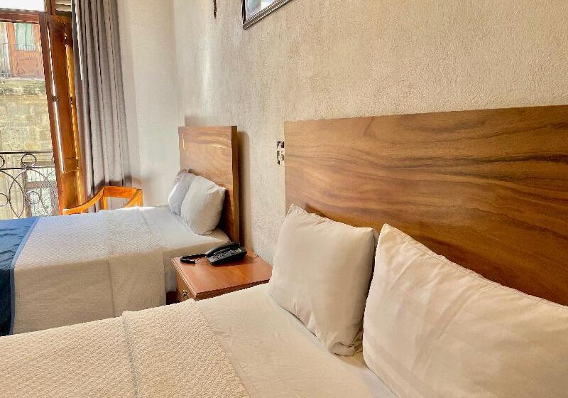 اتاق استاندارد چهار تخته, Frances