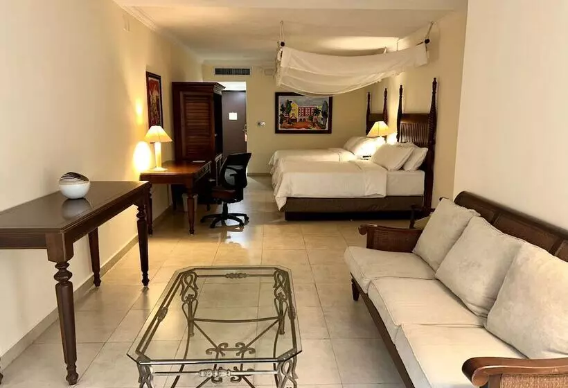 スイート, Holiday Inn Merida, An Ihg