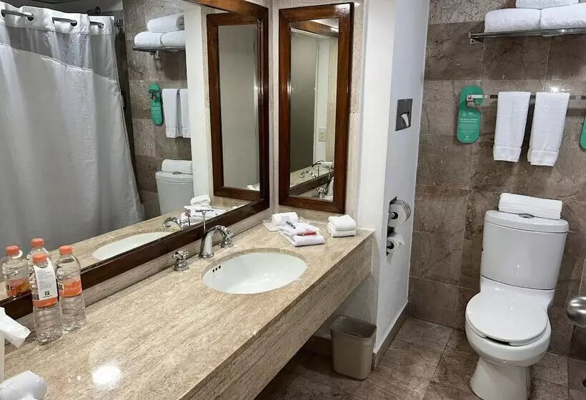 スイート, Holiday Inn Merida, An Ihg