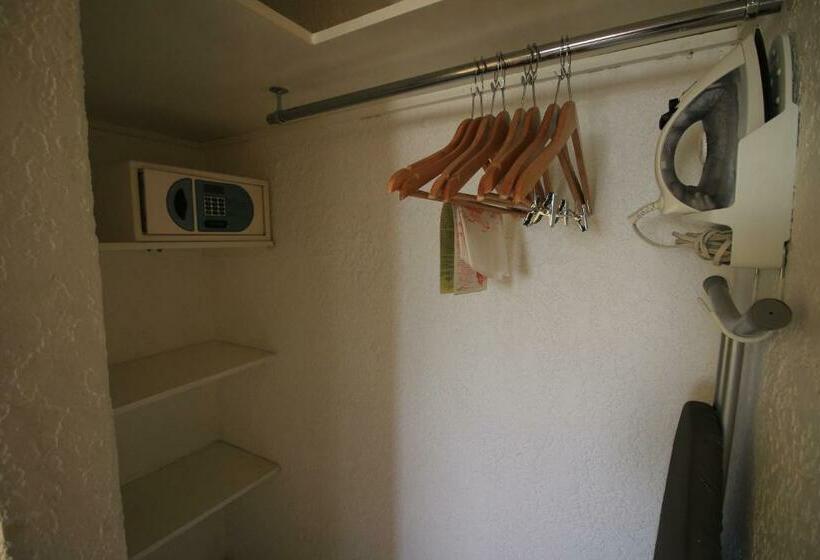 اتاق استاندارد, Maria Cristina