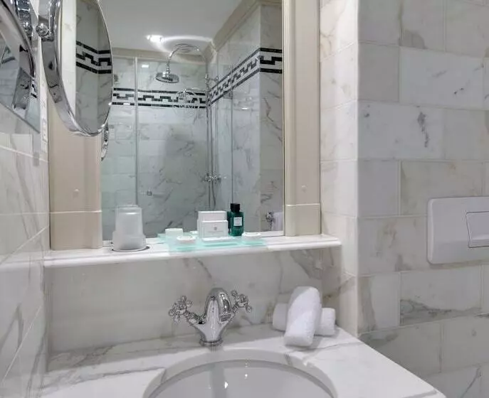 سوییت سوپریور, Hôtel Métropole Monte Carlo
