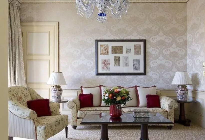 سوییت پرستیژ, Hôtel Métropole Monte Carlo