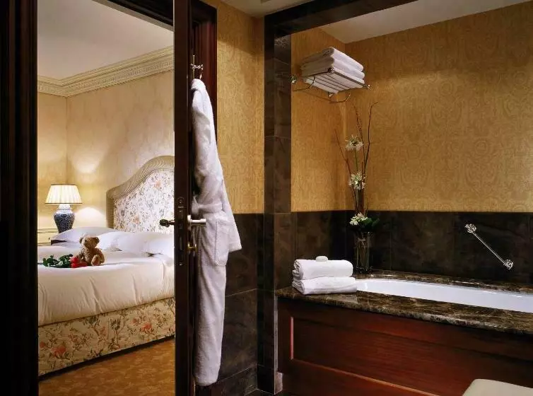 سوییت جونیور لوکس, Hôtel Métropole Monte Carlo