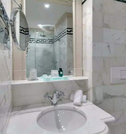 سوییت جونیور سوپریور, Hôtel Métropole Monte Carlo