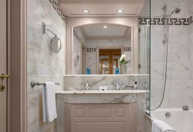 سوییت جونیور سوپریور, Hôtel Métropole Monte Carlo