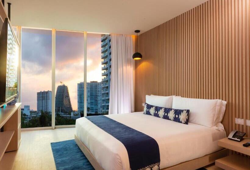 带大床的高级房间, Sls Cancun