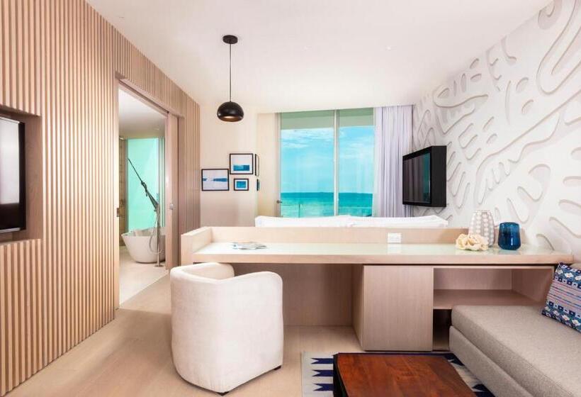 带观景和大床的豪华房间, Sls Cancun