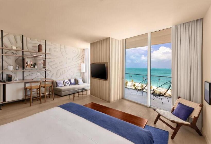 带观景和大床的豪华房间, Sls Cancun