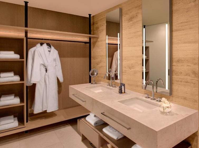 带大床的高级房间, Sls Cancun