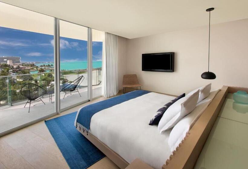 带大床的高级房间, Sls Cancun