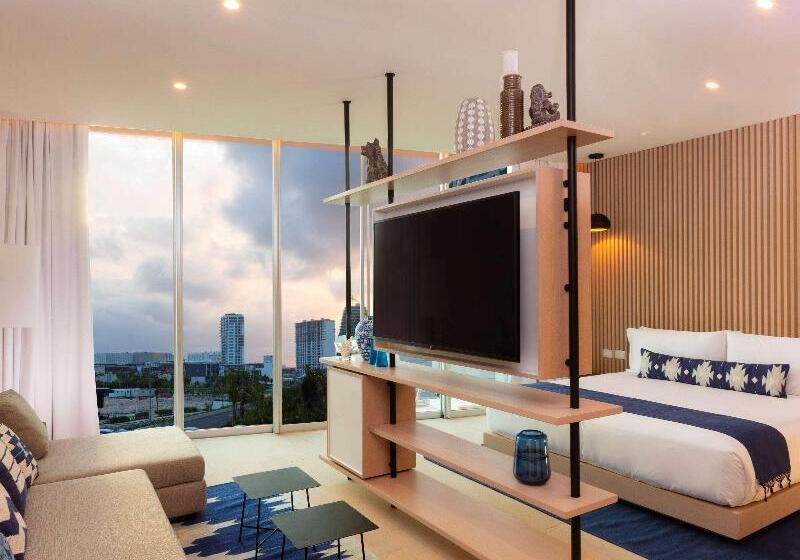 带大床的高级房间, Sls Cancun