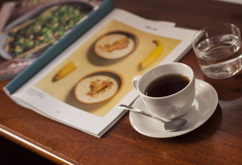 اتاق استاندارد با چشم‌انداز دریا, Sliema Hotel By St Hotels