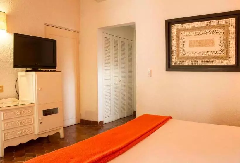 سوییت جونیور, Villa Del Conquistador