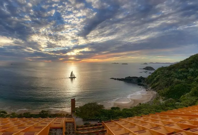 キングサイズベッドのクラブルーム, Las Brisas Ixtapa