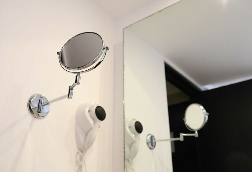 스탠다드 룸 더블 침대 2개, Montetaxco