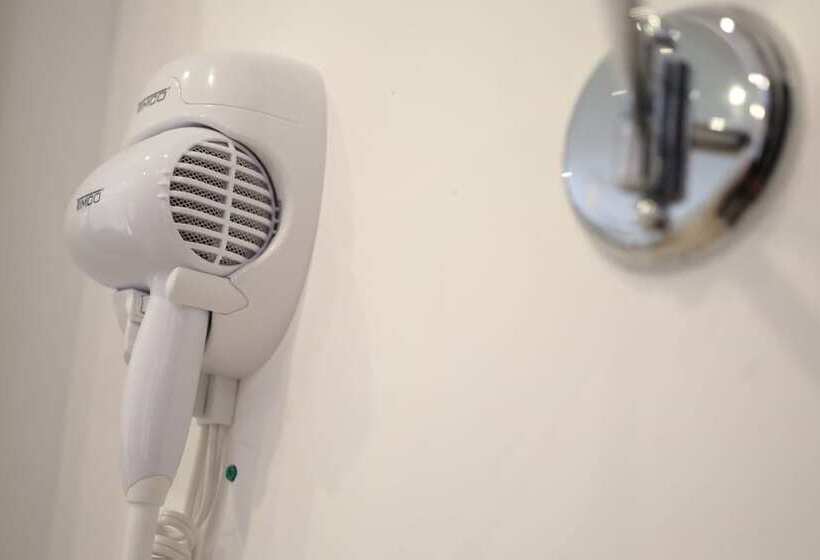 스탠다드 룸 킹사이즈 침대, Montetaxco