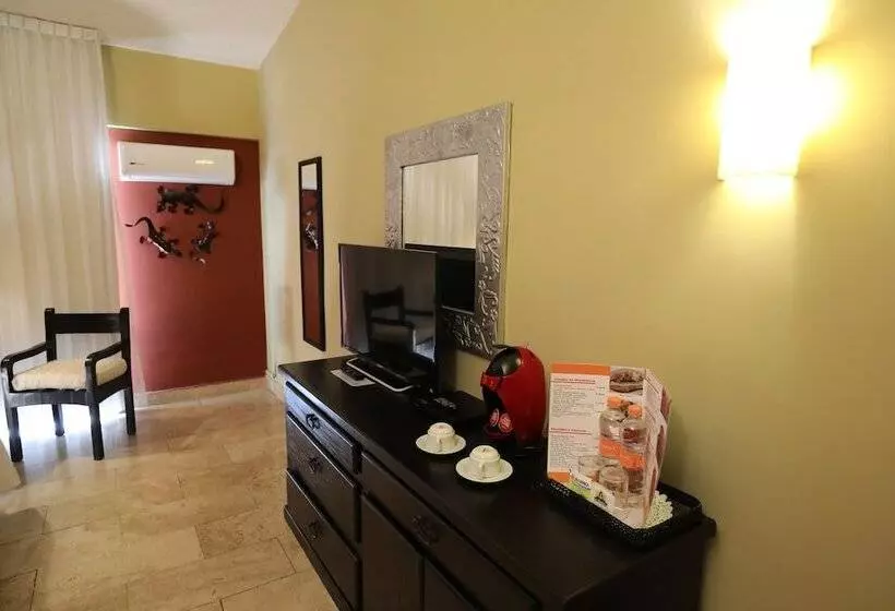 シティビューのダブルベッドスタンダードルーム, Montetaxco