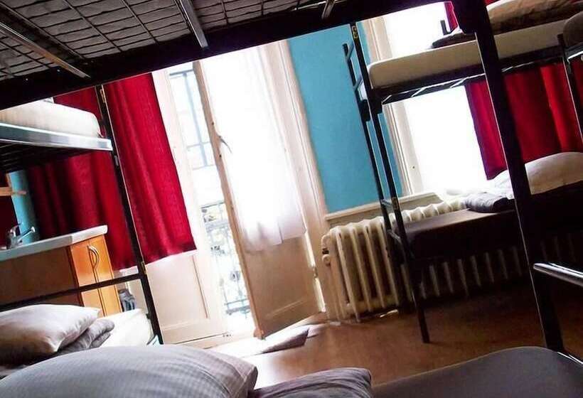 공용 욕실 구비 공동 객실 내의 침대, Amsterdam Hostel Annemarie