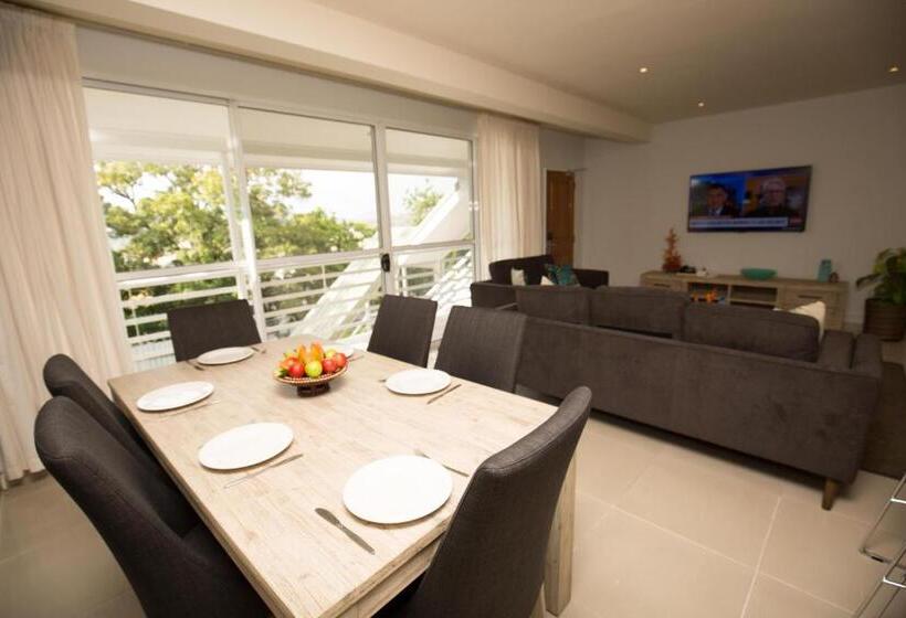 ２ベッドルームアパートメント, Gateway