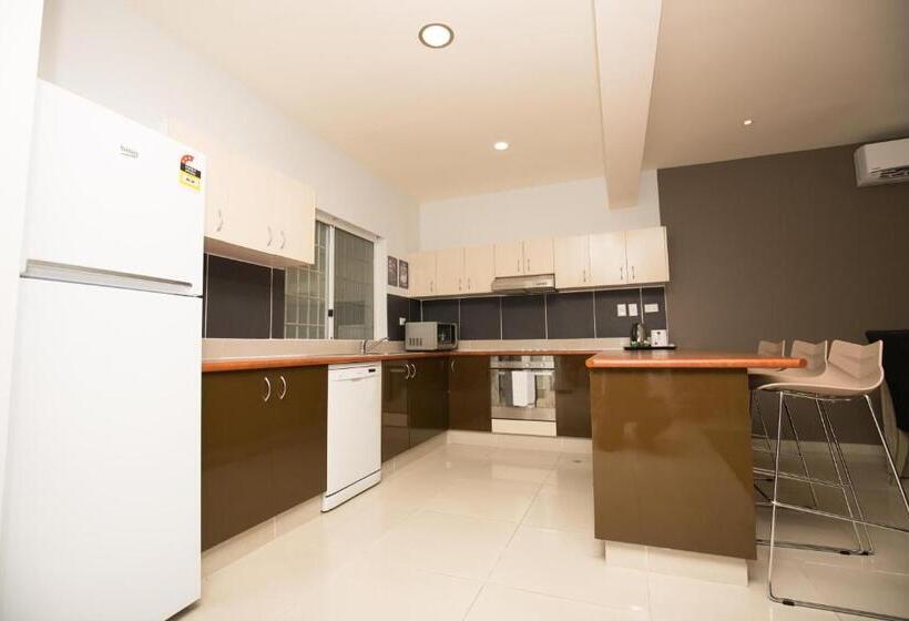 ２ベッドルームアパートメント, Gateway