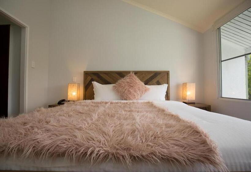 ２ベッドルームアパートメント, Gateway