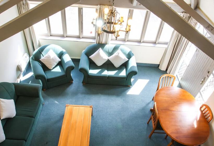 带2个卧室的公寓, Camelot Motor Lodge