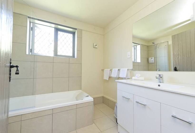 带2个卧室的公寓, Camelot Motor Lodge