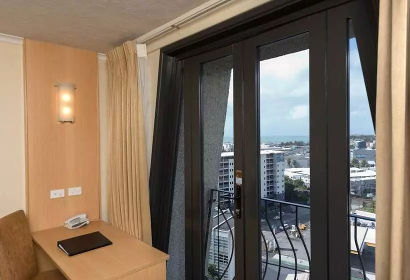 سوییت جونیور, Copthorne Hotel Auckland City