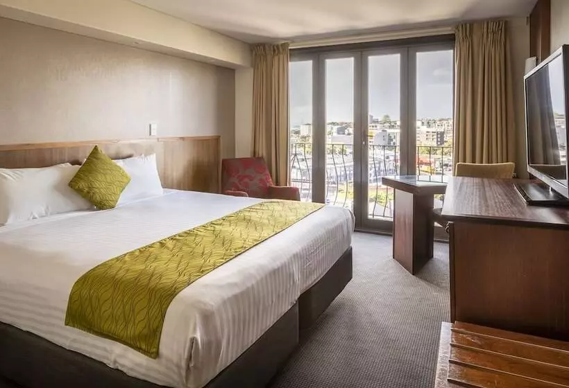 اتاق سوپریور با تخت بزرگ, Copthorne Hotel Auckland City