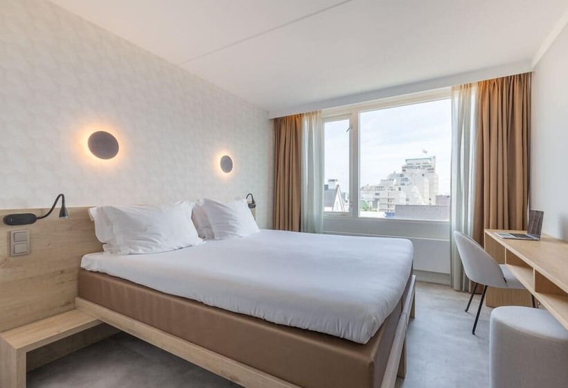 带双人床的基本房间, De Baak Seaside