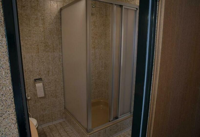 غرفة قياسية, De Lindeboom