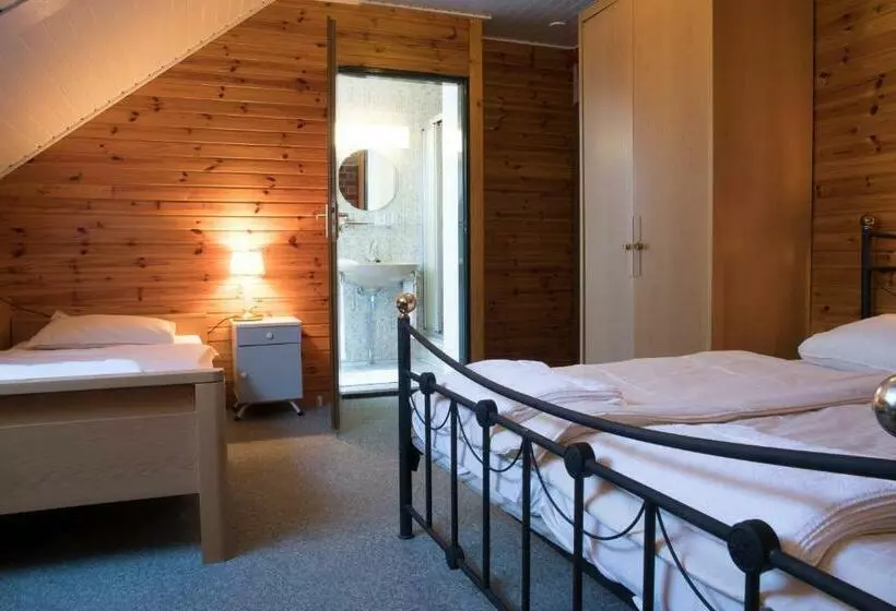 Standard Kolmen Hengen Huone, De Lindeboom