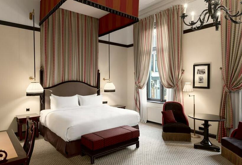 デラックスルーム, Des Indes The Hague