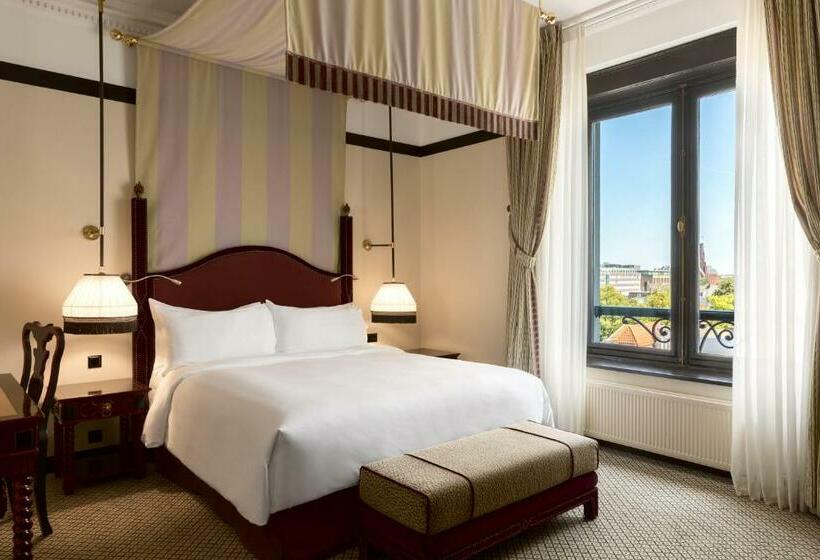 スーペリアールーム, Des Indes The Hague