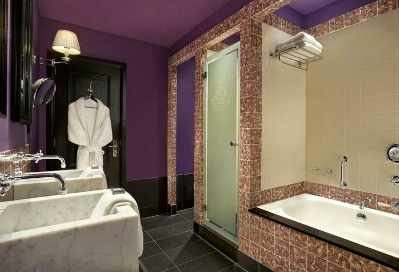 ジュニアスイート, Des Indes The Hague