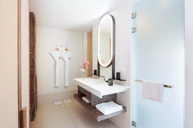 Deluxe Room, Des Indes The Hague
