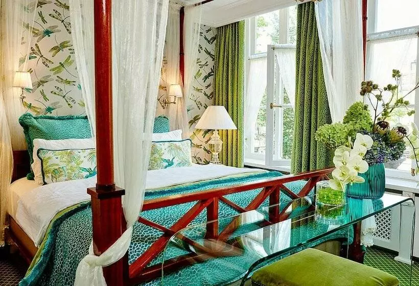 Deluxe Room with Views, Estherea
