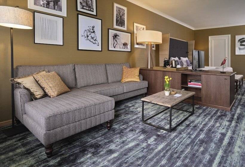 סוויטת ג'וניור, Landgoed De Holtweijde