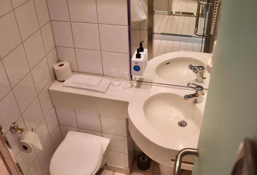 Номер Superior, Quality Hotel Maritim