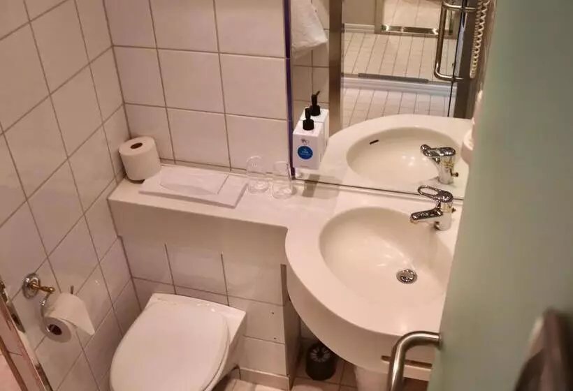 اتاق سوپریور, Quality Hotel Maritim