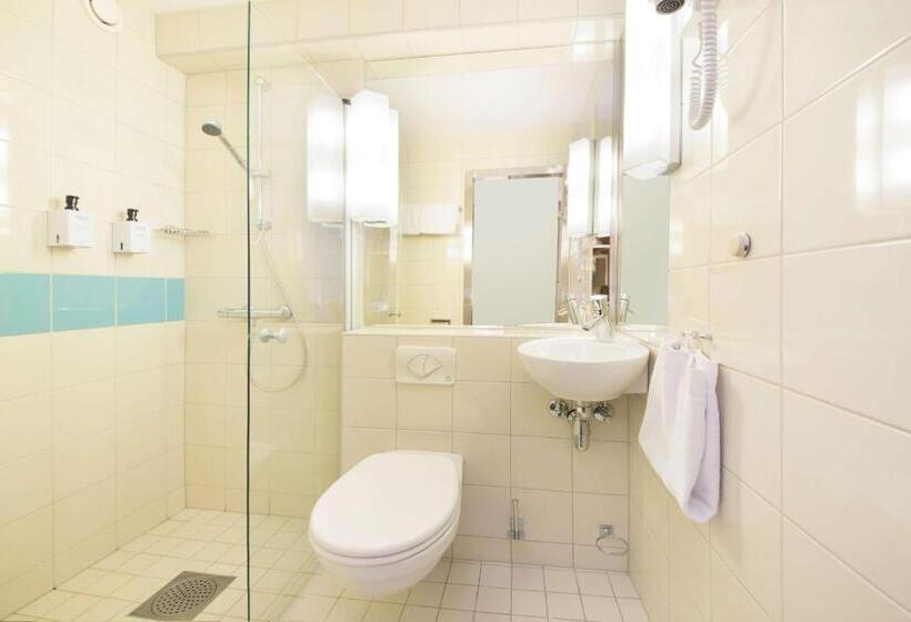 Номер Superior, Quality Hotel Maritim