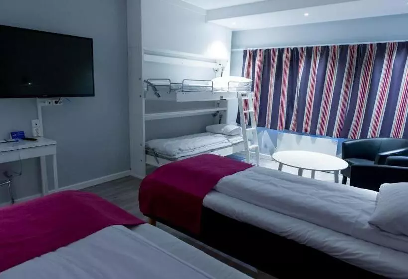 اتاق خانوادگی, Quality Hotel Maritim