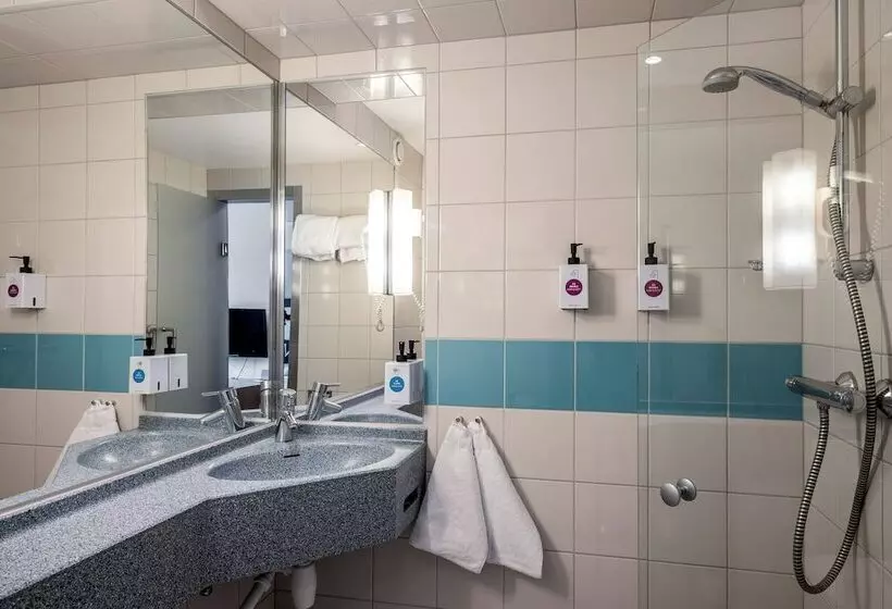 اتاق استاندارد, Quality Hotel Maritim