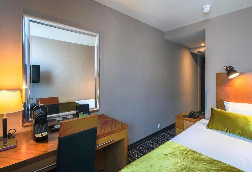 اتاق اکونومی, The Alfred