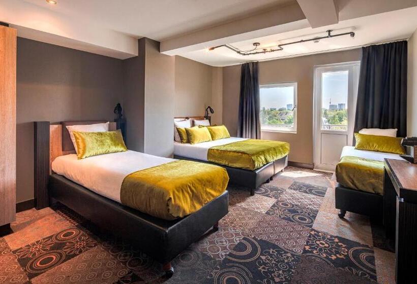 اتاق استاندارد چهار تخته, The Alfred