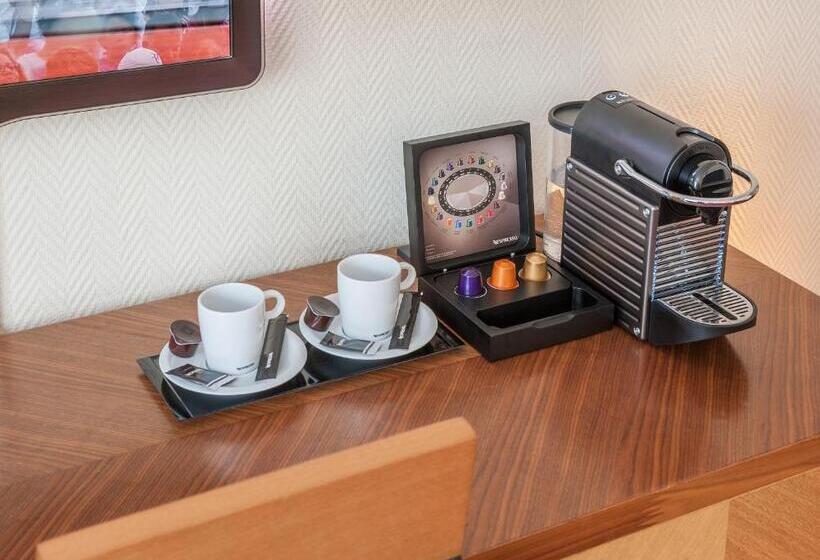 اتاق استاندارد, The Alfred