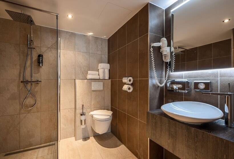 اتاق استاندارد, The Alfred