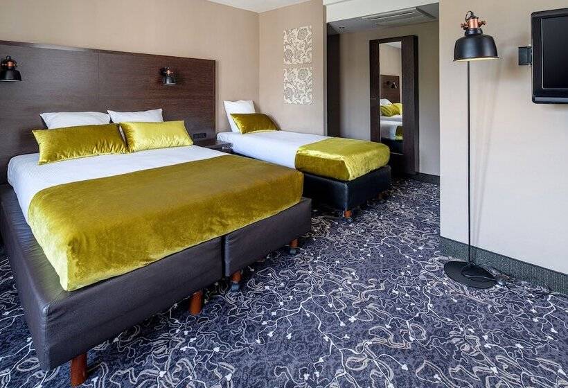 اتاق استاندارد سه نفره, The Alfred