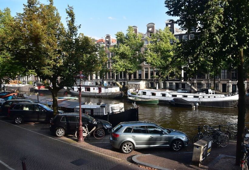 Номер Basic, Ozo Hotels Armada Amsterdam