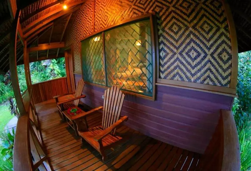 بانگلوی استاندارد, Walindi Plantation Resort